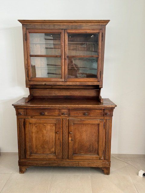 Credenze: CREDENZA TICINESE IN NOCE PERFETTA ANNI 1950 – Usato da Davesco-Soragno venduto da kappas 2