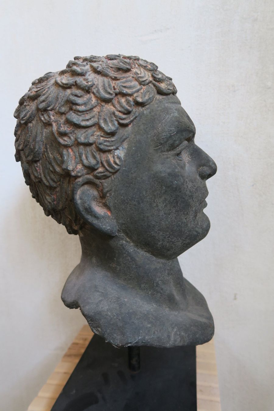 Sculture & Statue: antiker Bronzekopf eines Römers 19 Jh – Usato da Wädenswil venduto da Turusukko