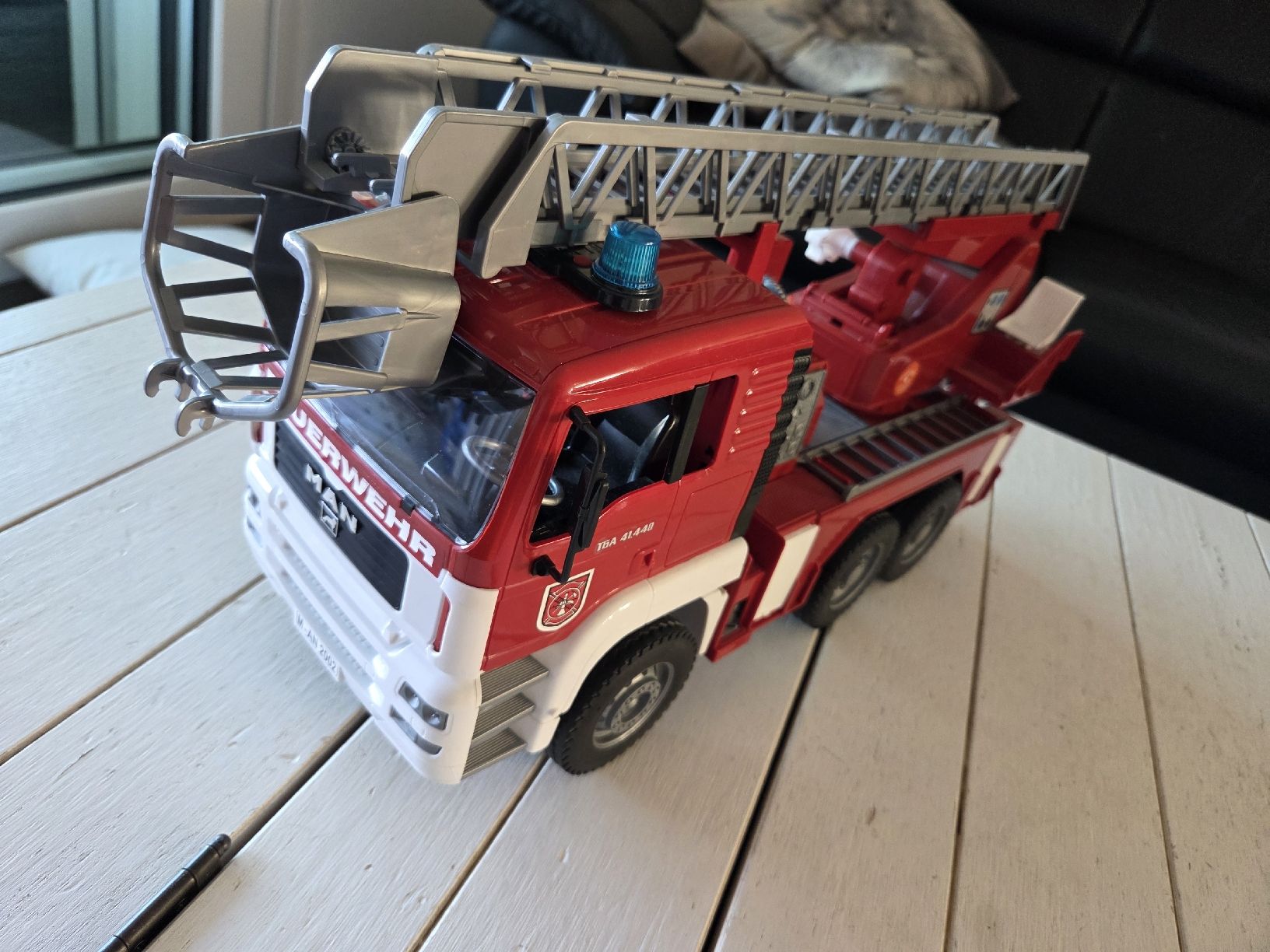 Bruder Spielzeuge: Bruder Feuerwehr LKW – Gebraucht aus Menzingen von anaconda69 1