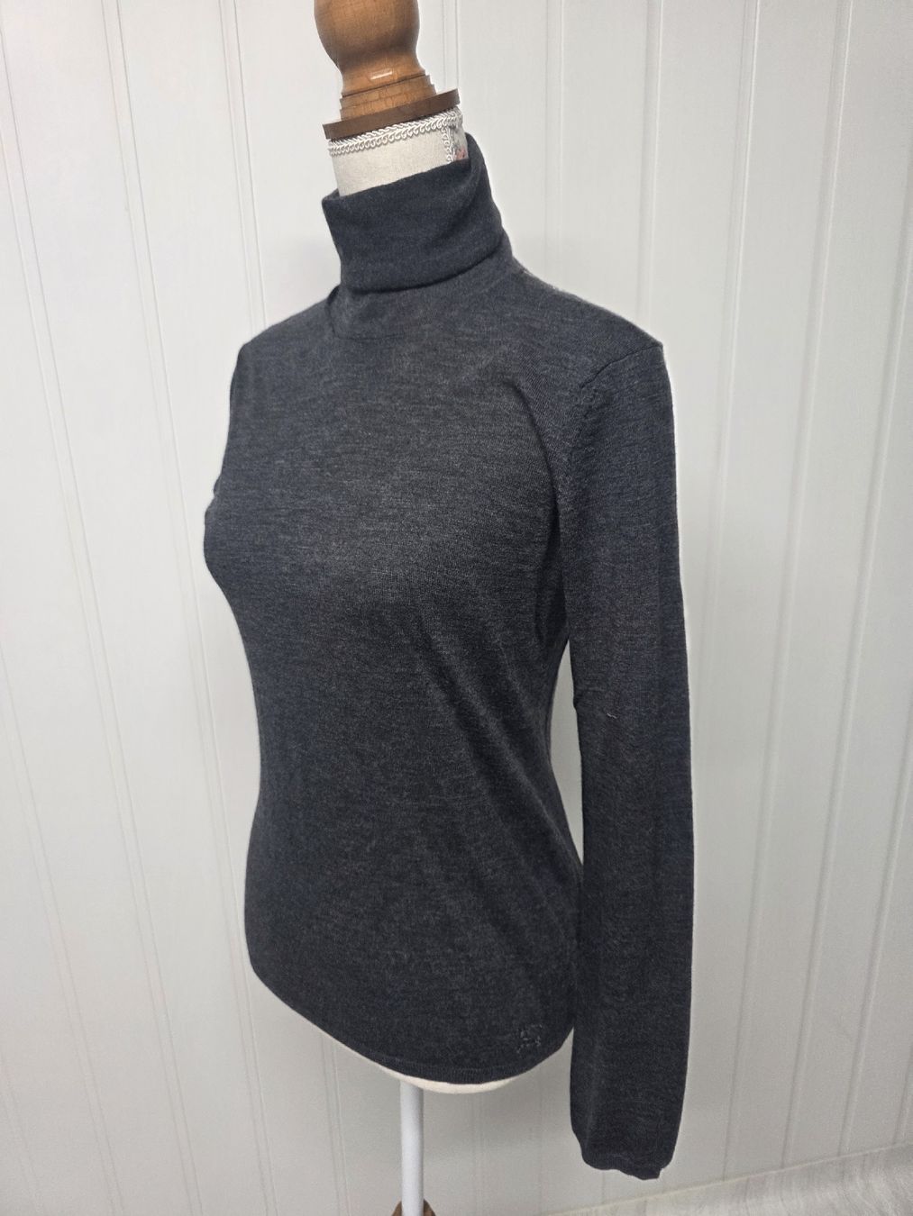 Burberry Pulls & Sweat-shirts: Pull en laine Burberry – Neuf (Voir description) à Chêne-Bourg par wen_q872 1