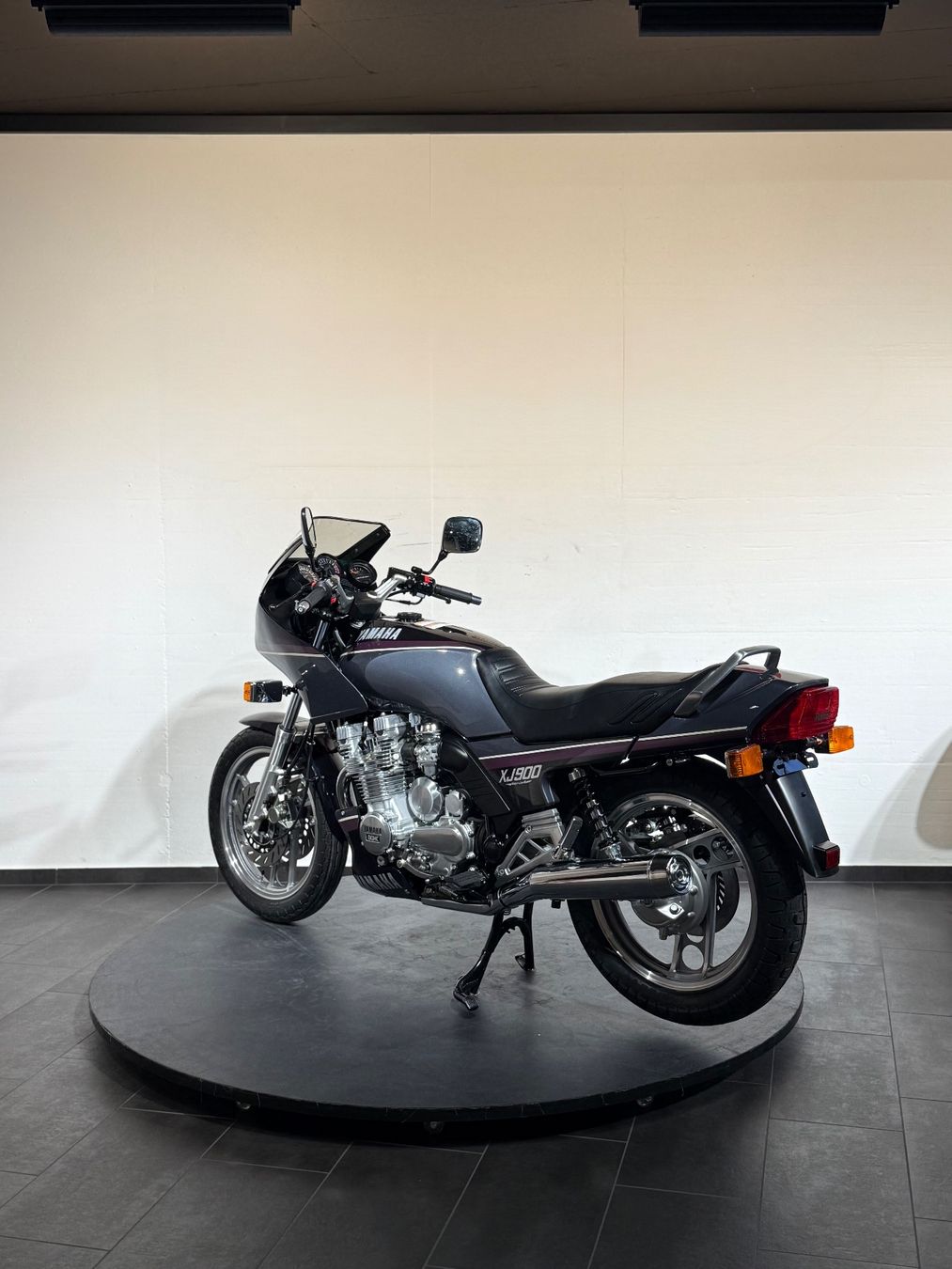 Yamaha Strada: Yamaha XJ900 0Km – Nuovo (secondo la descrizione) da Zell LU venduto da .VR46. 4