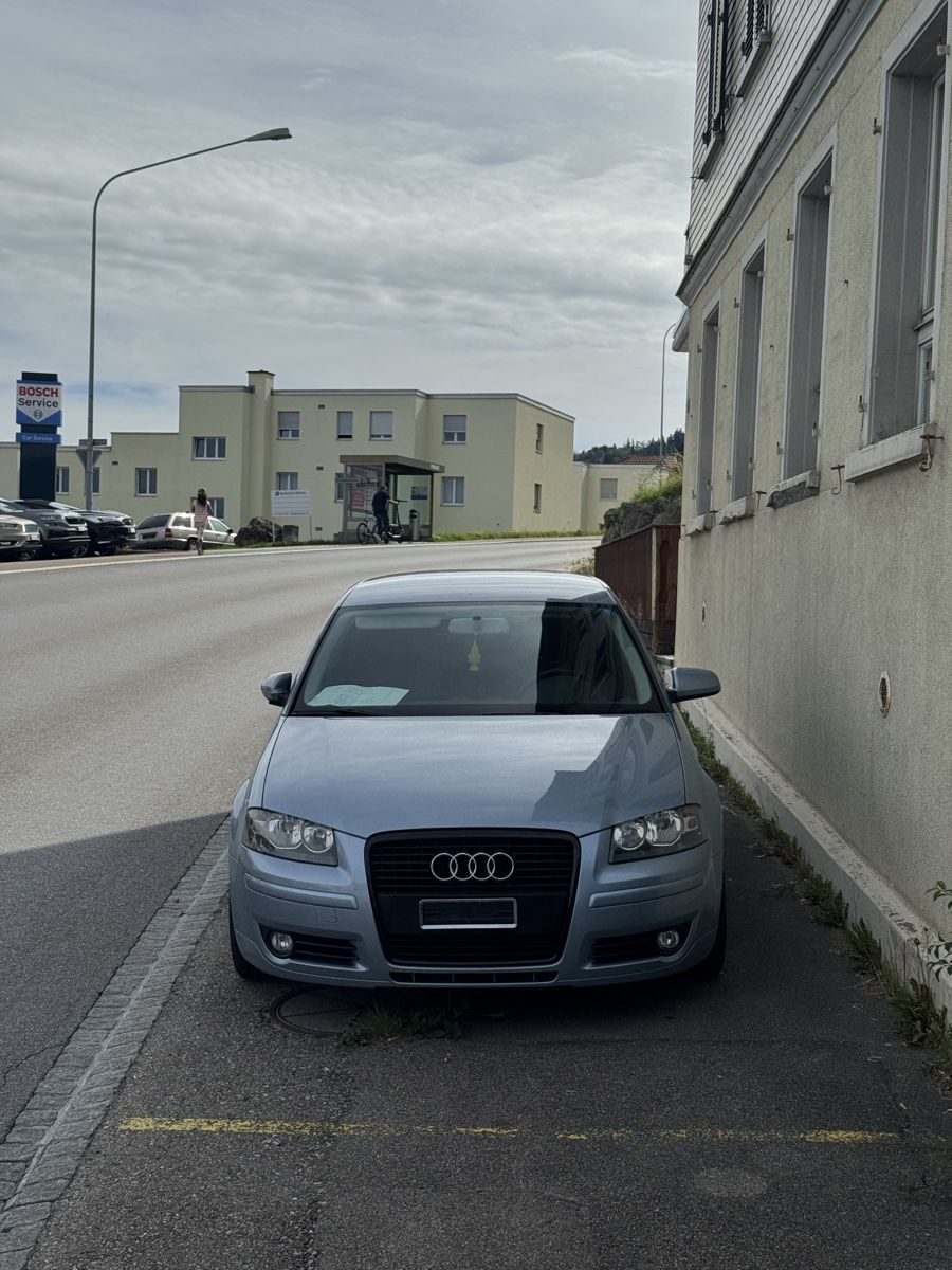 Audi Automobili: Audi A3 1.4tfsi ab Platz – Usato da Bazenheid venduto da Sebi9602 1
