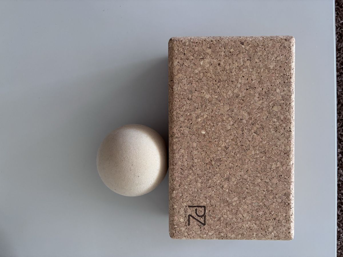 Dispositivi per massaggi: Yoga Block + Massage Ball – Usato da Oberkirch LU venduto da mri_8qpz