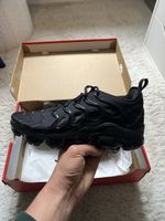 Baskets Nike Air Vapormax Plus Noir Taille 44 Neuves