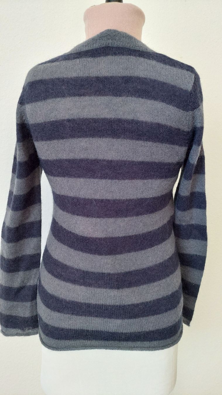 Maglioni & Felpe: Damen Pullover Gestreift Grau/Blau, Grösse S, Top Zustand – Usato da Gwatt (Thun) venduto da Letzte-Chance 1