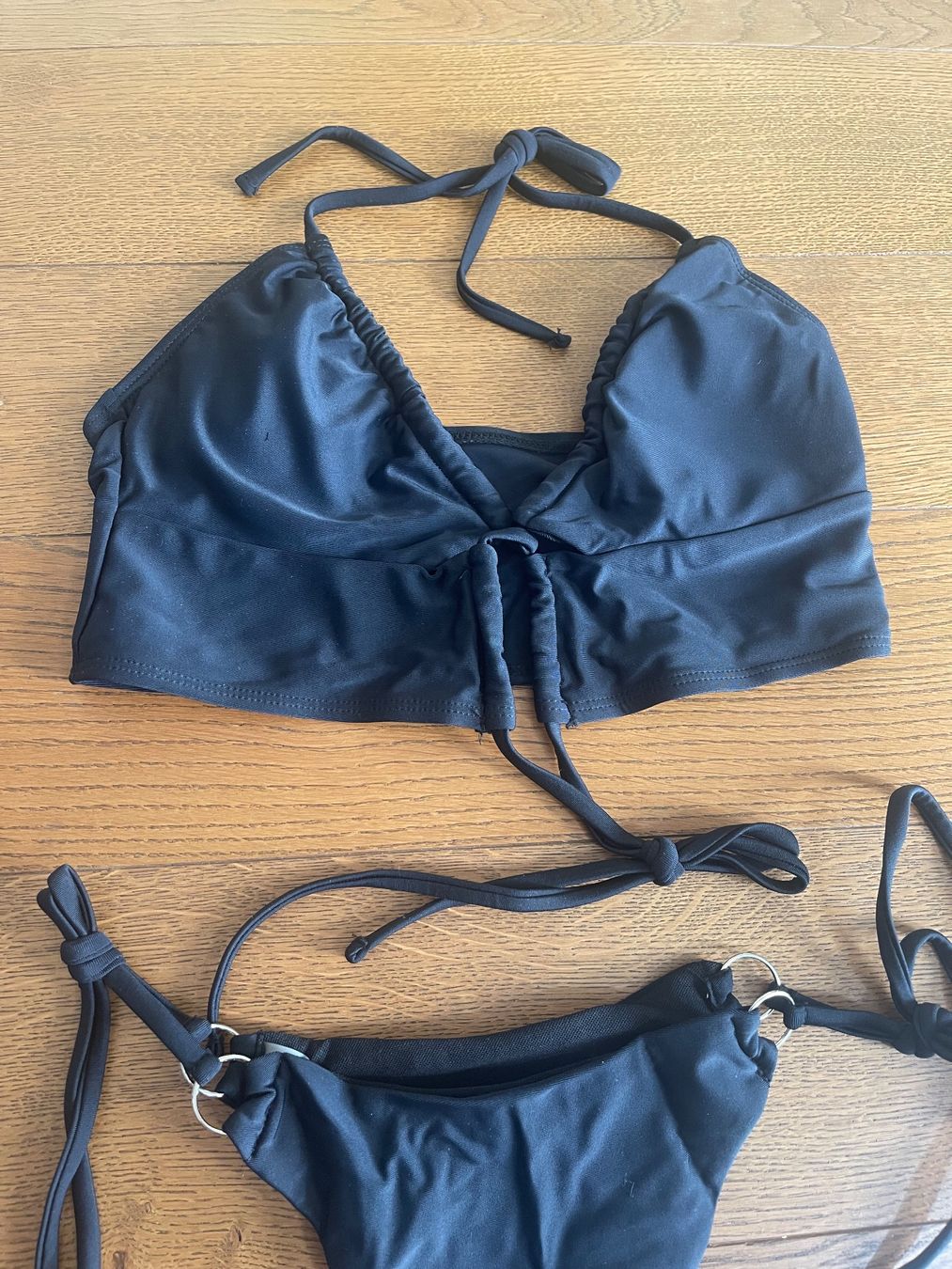 Costumi da bagno & Bikini: Schwarzer Bikini mit Schnürung, Grösse S, Neu – Nuovo e nell'imballaggio originale da Bassersdorf venduto da Sandy456 3