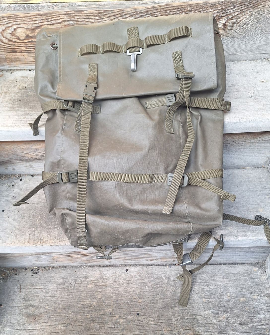Armée suisse Sacs à dos: Schweizer Armee Kampfrucksack 90, original – D'occasion à Weinfelden par JoeBaer