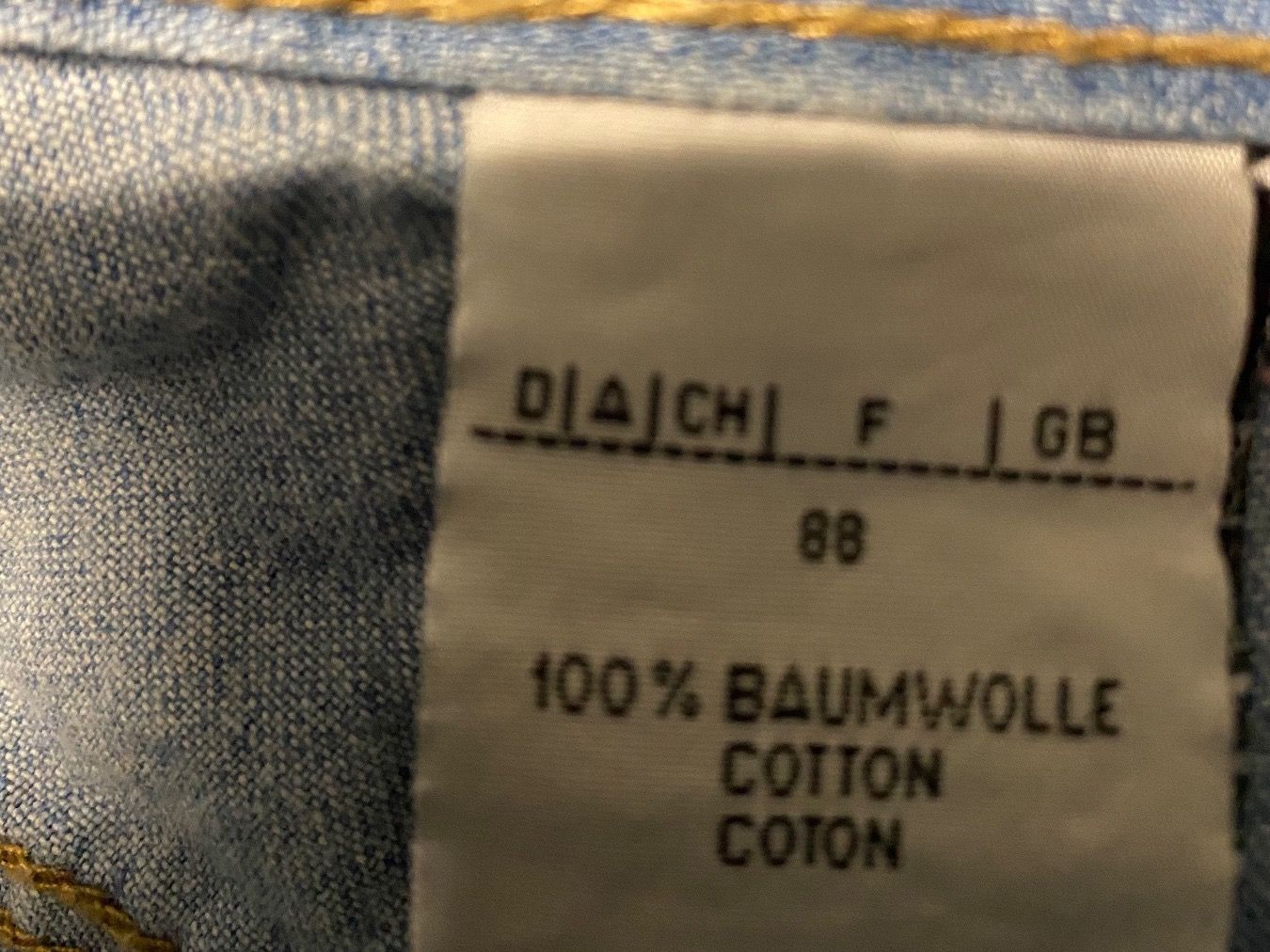 Jeans: Aus den 90er Jahren  Damen Jeans Gr. 32/34 – Usato da Biel-Benken BL venduto da PANORMUS 3