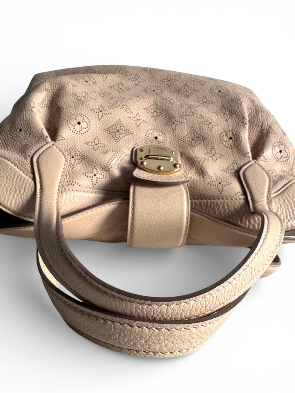 Louis Vuitton Borse da donna: LOUIS VUITTON Mahina Cirrus PM Tasche – Usato da Kriens venduto da hannaandkiko 6