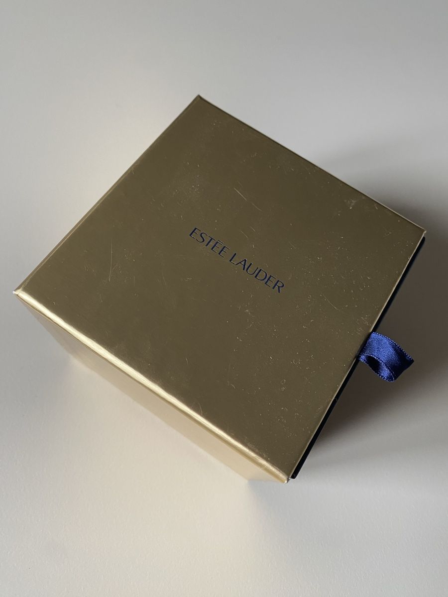 Estée Lauder Parfum & Eau de Toilette: Estee Lauder Pleasures ROYAL ROULETTE Solid Perfume Compact – Neu und originalverpackt aus Thalwil von Lenarium 1