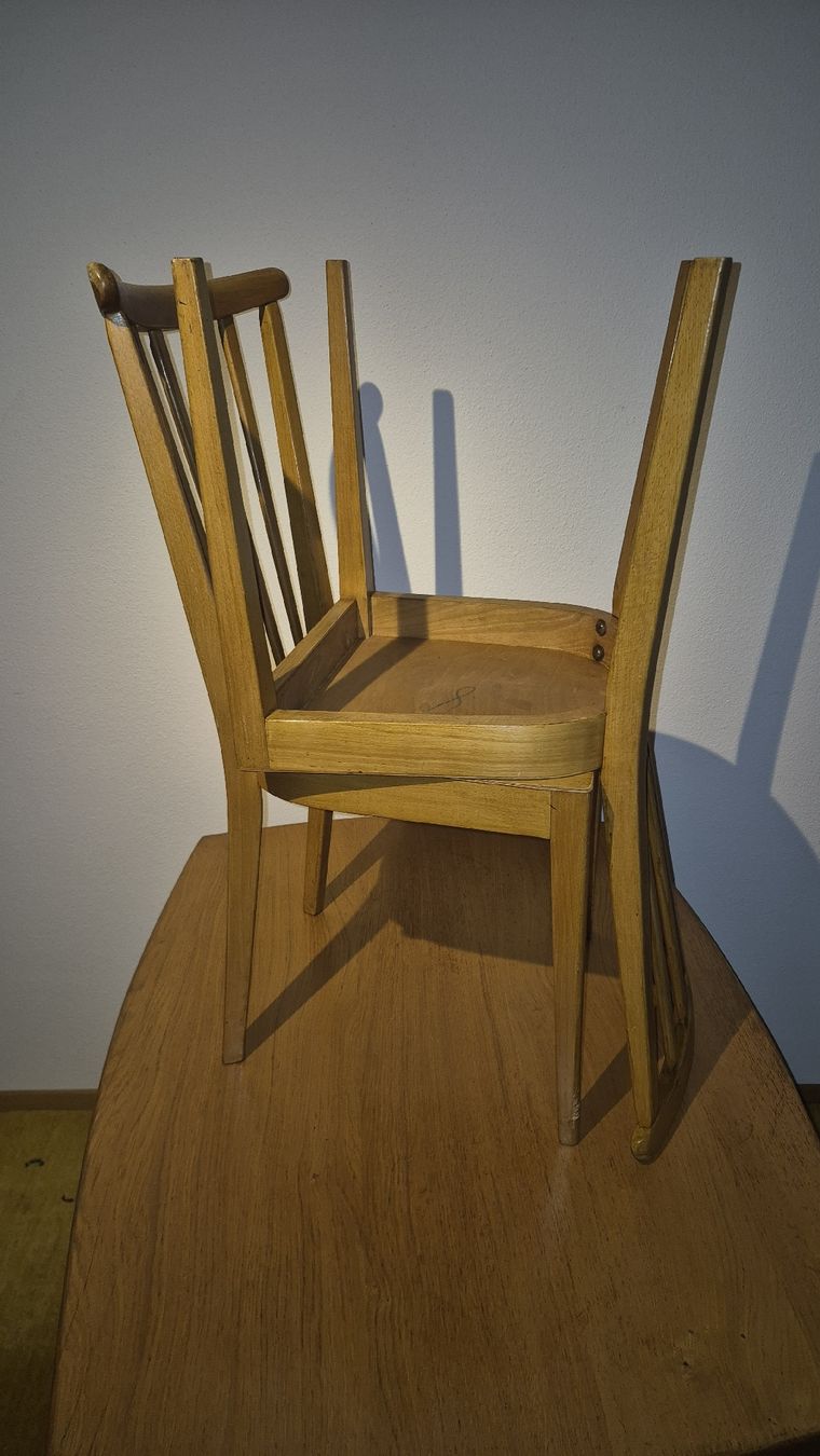 Tische: Vintage Holztisch Massiv + Stühle – Gebraucht aus Buchs AG von EasyPeasy 9