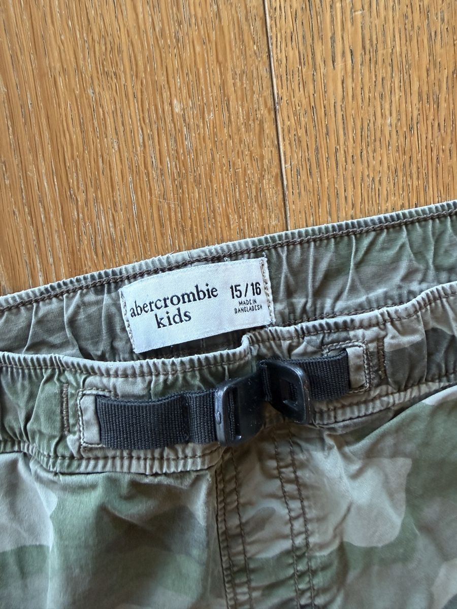 Abercrombie Pantaloni: Abercrombie kids 15/16 – Usato da Schindellegi venduto da Poshanna 1