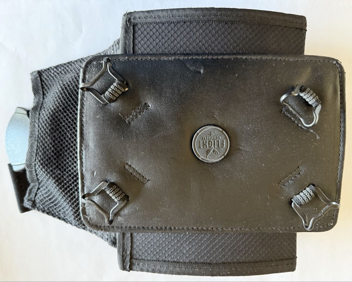 Wandhalterungen: Flightoutftters iDeck Kniebrett für Tablets – Gebraucht aus Bergdietikon von fer_9lrm