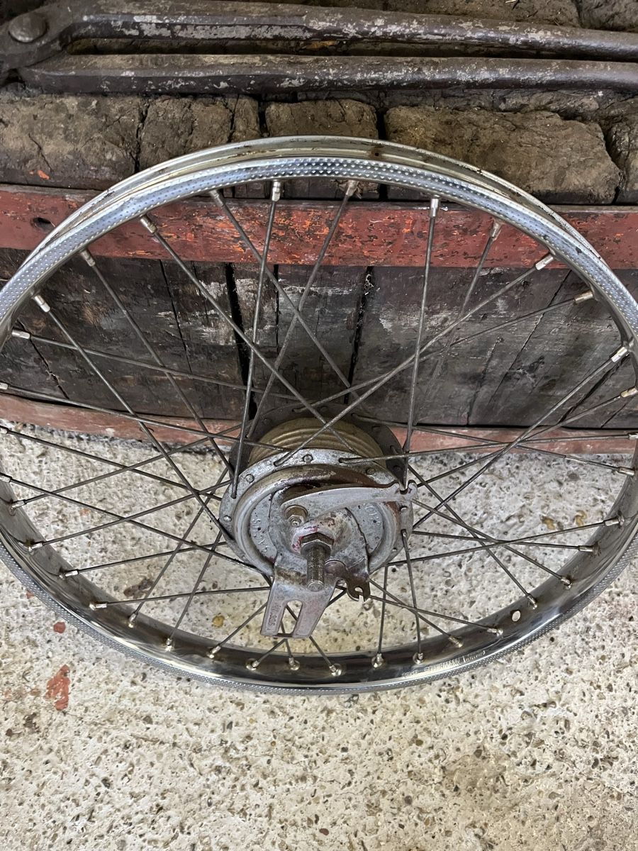 Sachs Pièces pour mobylette: Vorderrad 17" Mofa Sachs – D'occasion à Schwellbrunn par noergeli2009