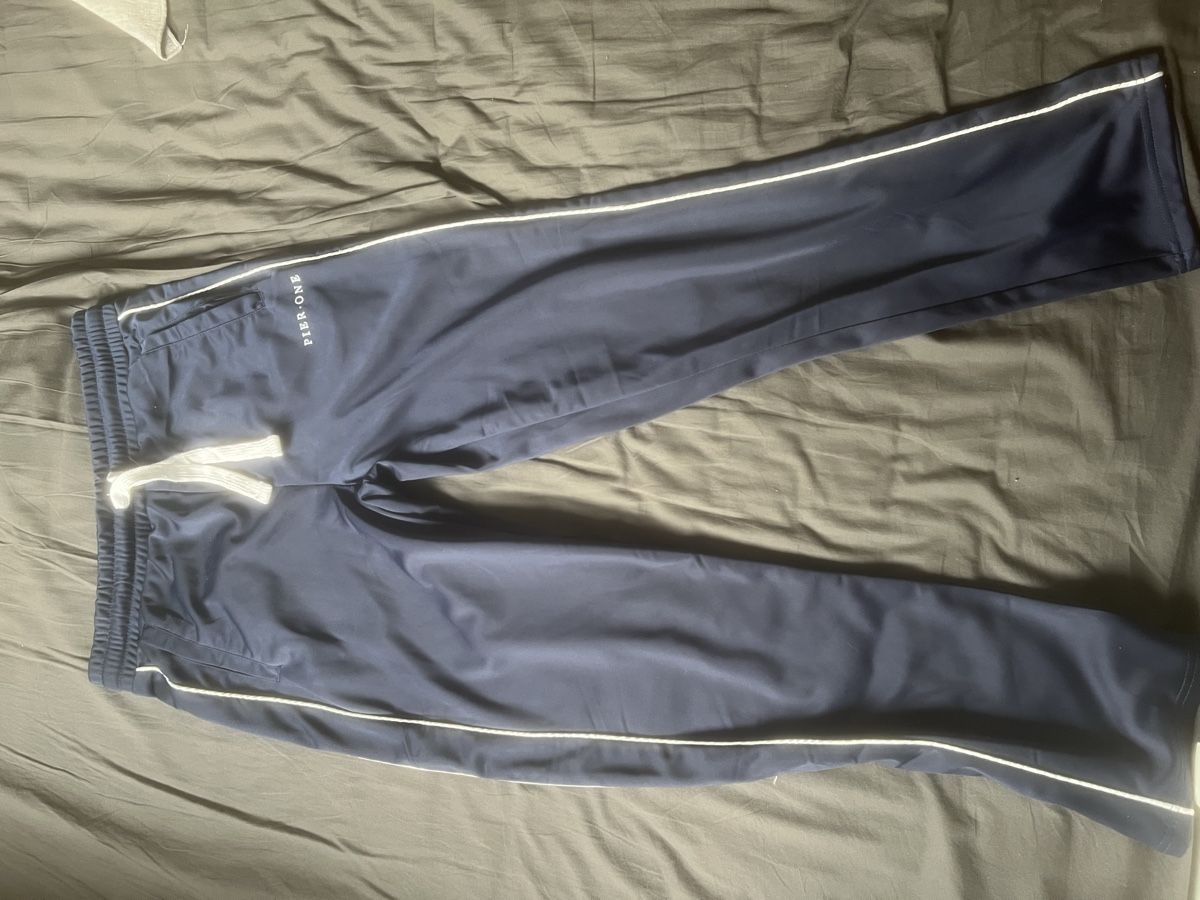 Pantaloni: Trainerhose Pier One – Nuovo (secondo la descrizione) da Zürich venduto da Noth020570