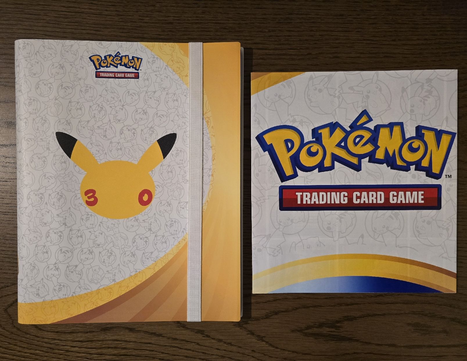 Pokémon Carte collezionabili: Pokémon 30th Celebration Binder + Poster – Nuovo (secondo la descrizione) da Neuenhof venduto da Tizi_11