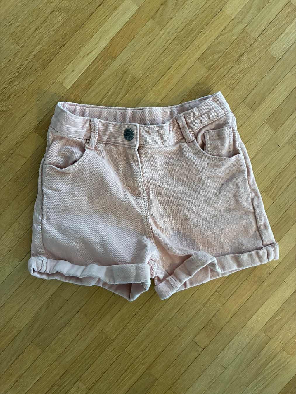 Pantalons: Short DPAM – D'occasion à Lausanne par Cocotteka