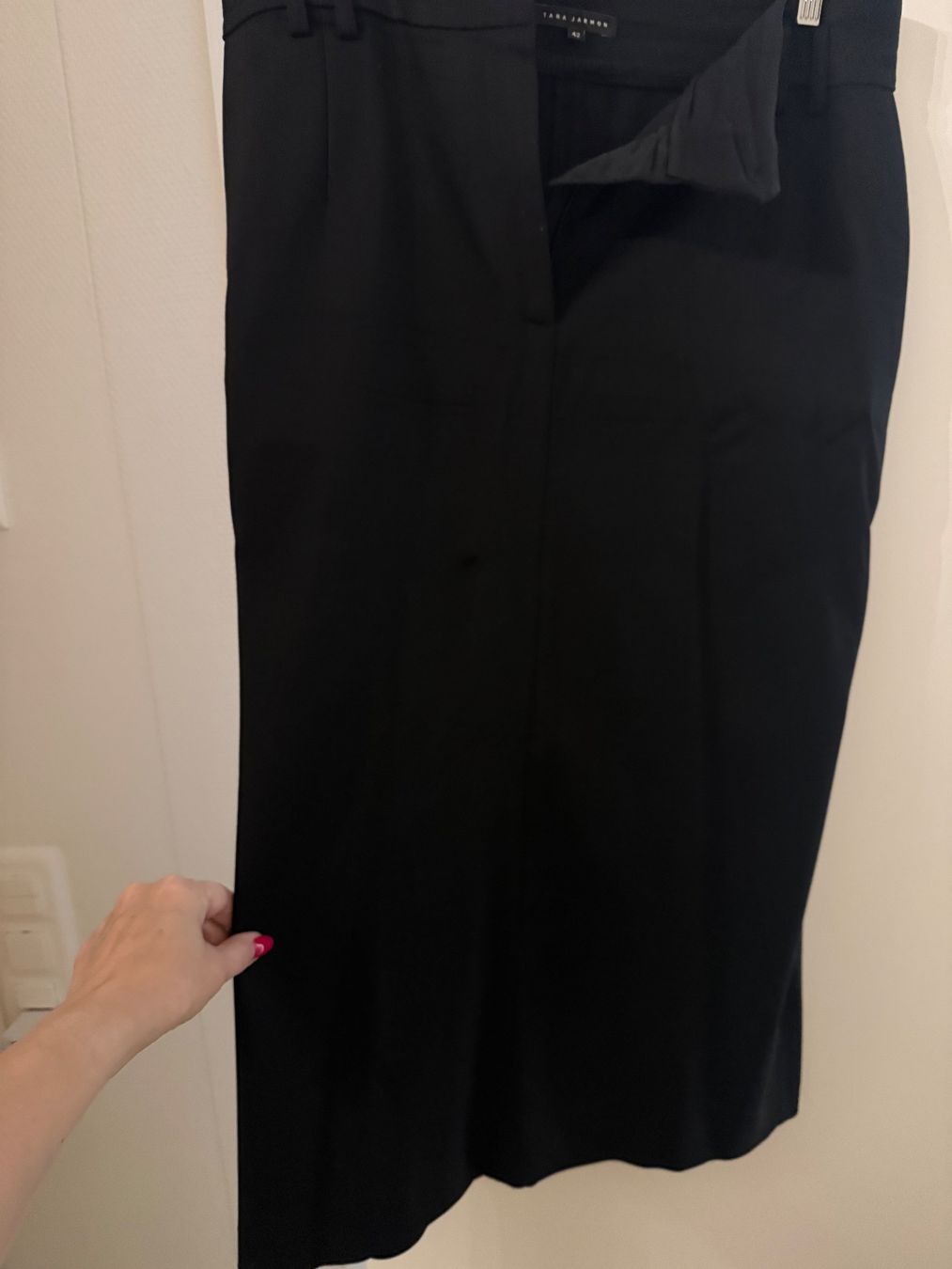 Tara Jarmon Gonne: Tara Jarmon skirt – Usato da Adliswil venduto da ale_dv2q