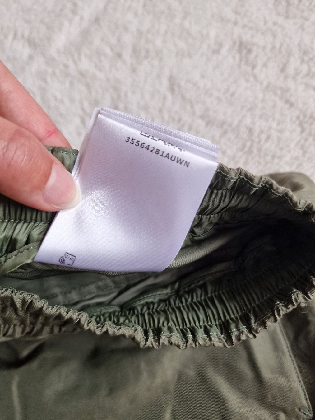 Moncler Gonne: Jupe Moncler neuve 44IT (40) – Nuovo (secondo la descrizione) da Yverdon-les-Bains venduto da Ed9lude 6