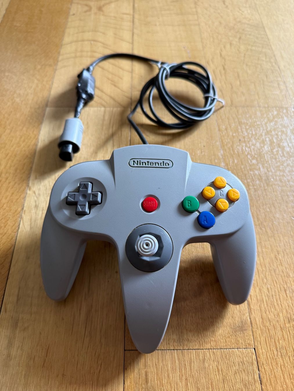 Nintendo Console: Nintendo 64 Konsole mit Pokémon snap und Controller – Usato da Schaffhausen venduto da sve_j7zj 2