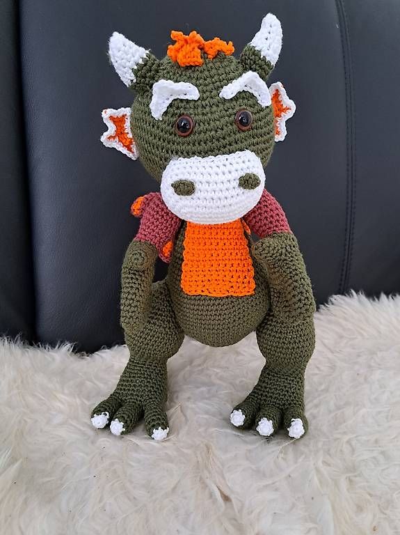 Giocattoli: Hübscher Drache – Usato da Wiedlisbach venduto da 6433 4