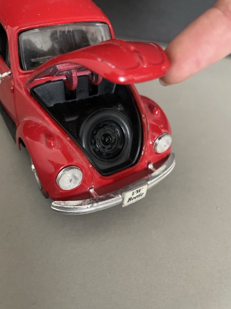 Volkswagen Modellini d'auto: Modellauto VW Beetle rot – Usato da Aesch BL venduto da ell_8zv7 4