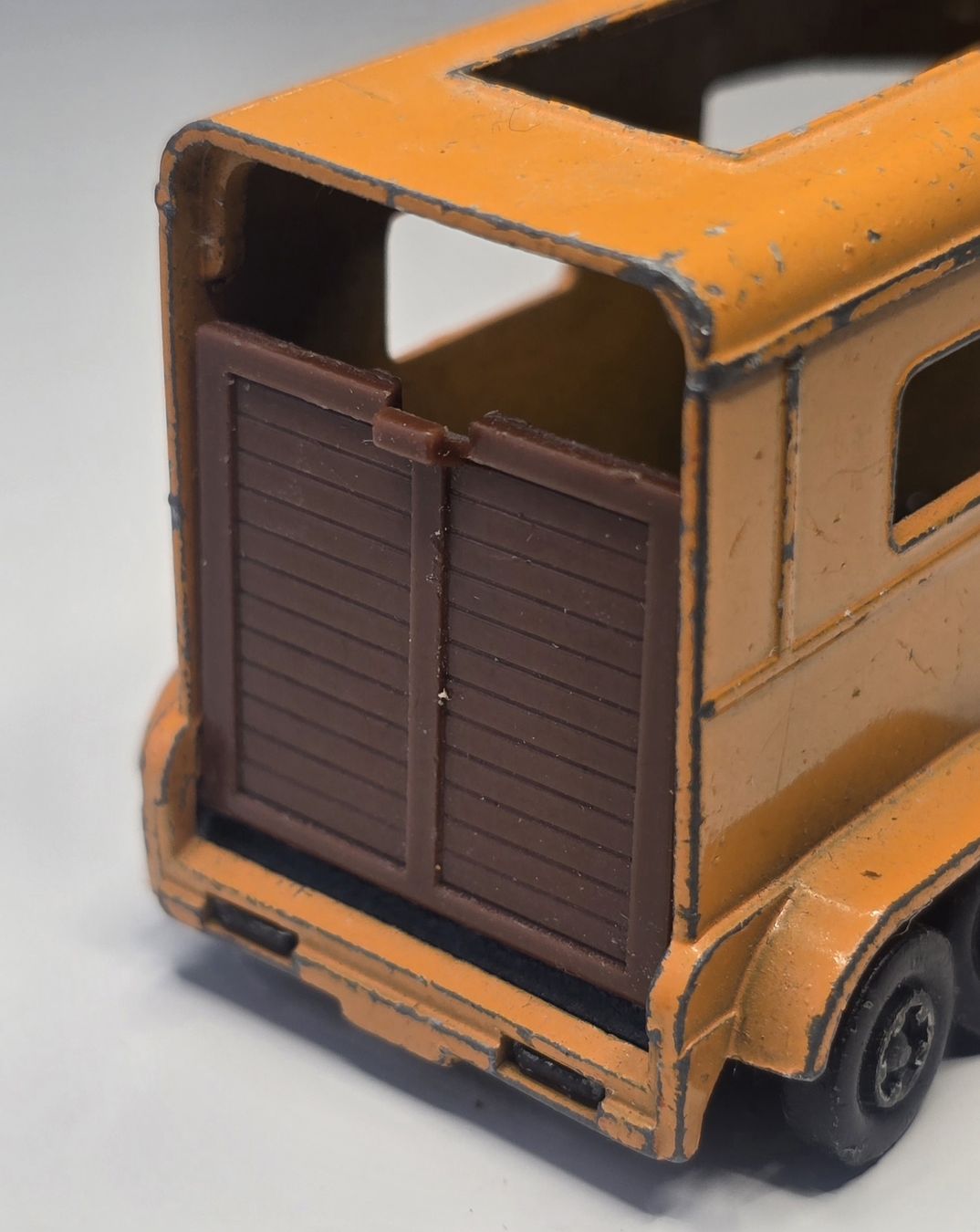 Matchbox Modellini d'auto: Matchbox Pony Trailer – Usato da Kirchberg BE venduto da HotWheelsSammler 5