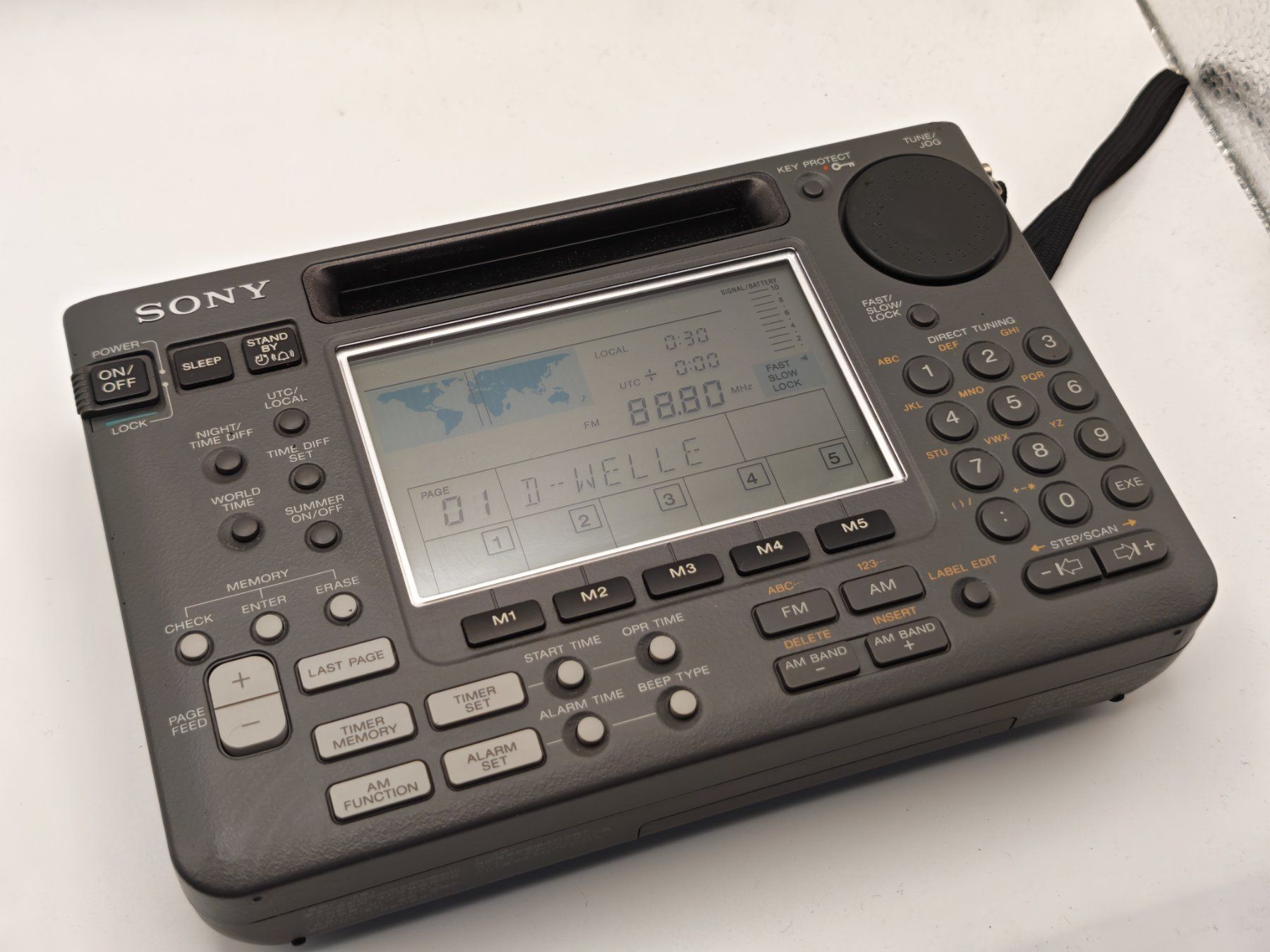 Sony Radio: Sony ICF-SW55 Weltempfänger inkl. Etui – Usato da Thun venduto da Kankii 3