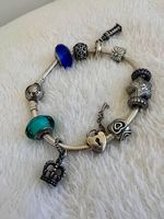 Verschiedene Pandora Armbänder und Charms (einzeln oder Set)