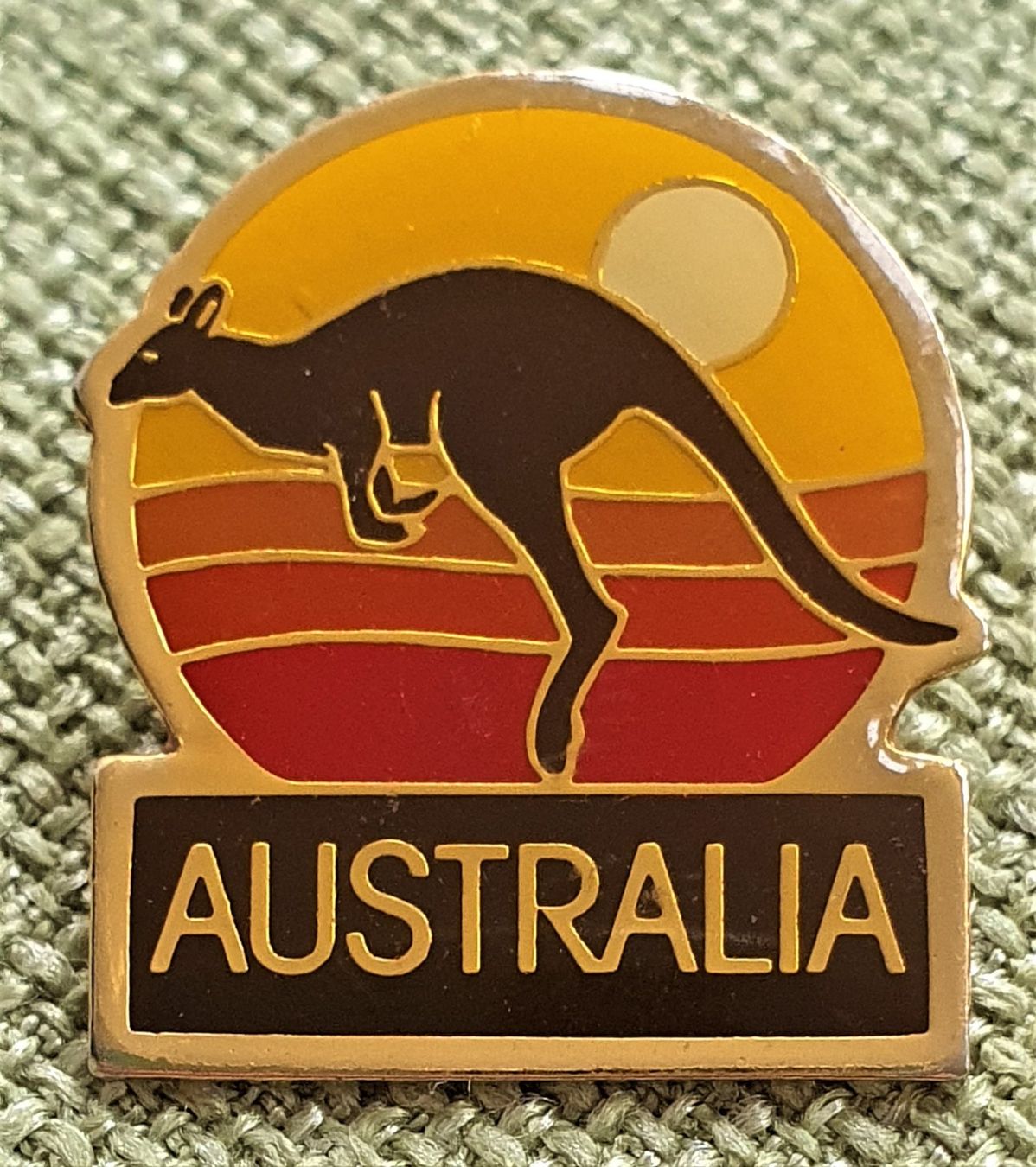 Spille & Fermagli: O781 - Brosche Australien Australia Känguru – Usato da Reinach BL venduto da Boston-Verkauf