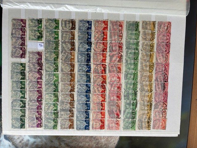 Tutti i francobolli: Schweizer Briefmarken 1862 -2025 93 Seiten – Usato da Zürich venduto da han_s2g2 2