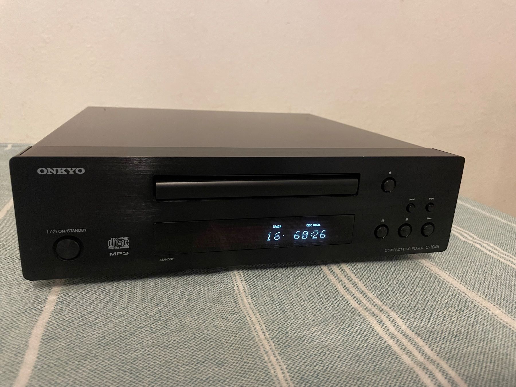 Onkyo Multimediaplayer & Streamer: ONKYO C-1045 HIGH END CD PLAYER – Gebraucht aus Zürich von