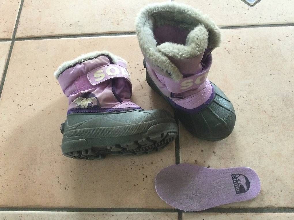 Scarpe per ragazze: Winterschuhe 25 26 Winterstiefel Schneeschuhe – Usato da Itingen venduto da BorerOnlineShop