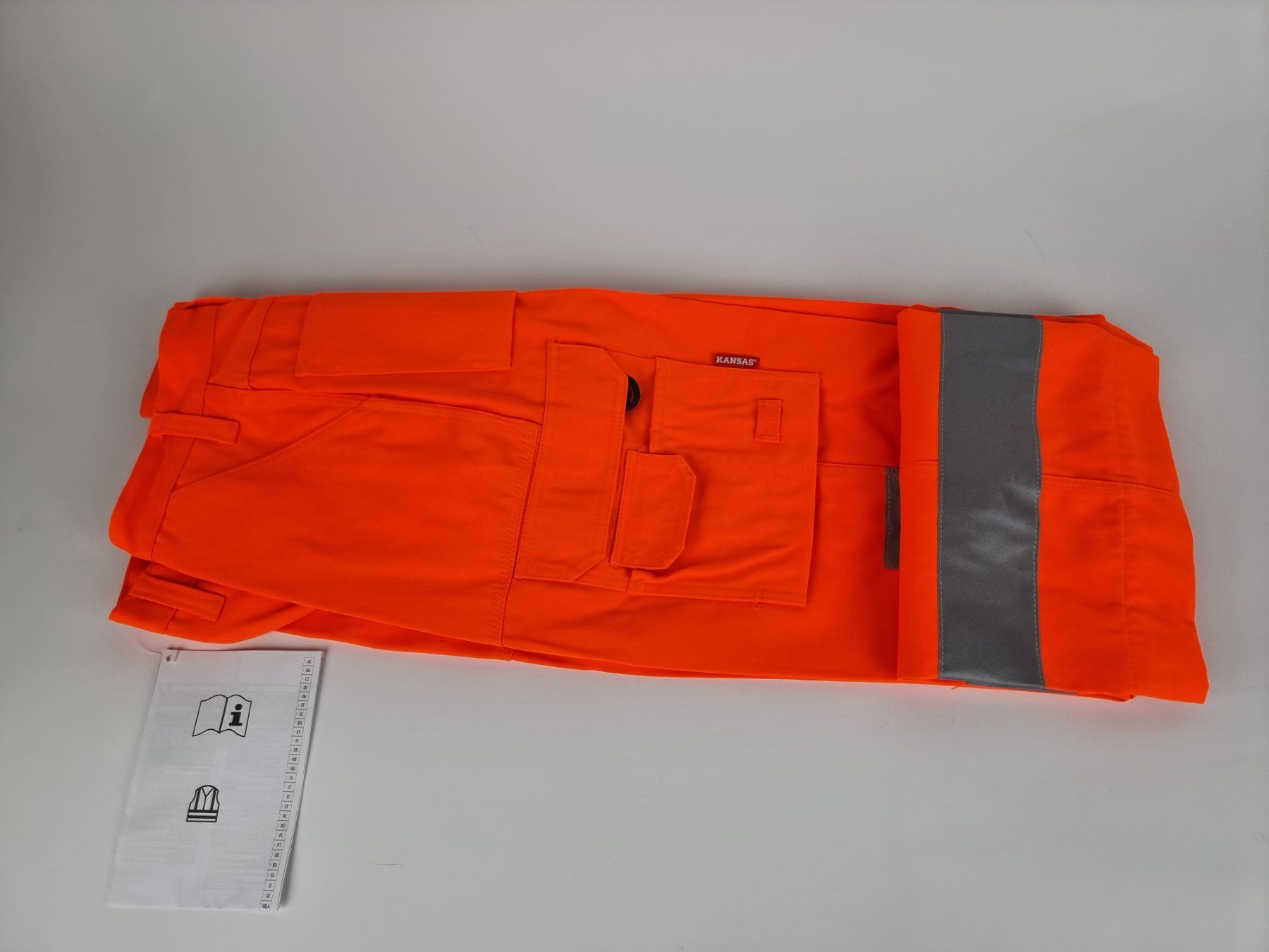 Pantaloni: Kansas Arbeitshosen Gr. C 54 – Usato da Urtenen-Schönbühl venduto da Restwert_Schoenbuehl 2