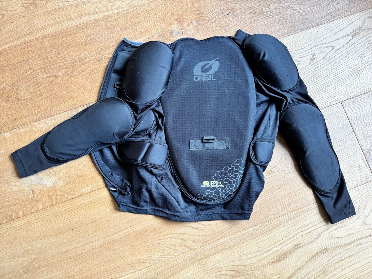 Protections: MTB Protektor Kinder – D'occasion à Inwil par LouHu 1