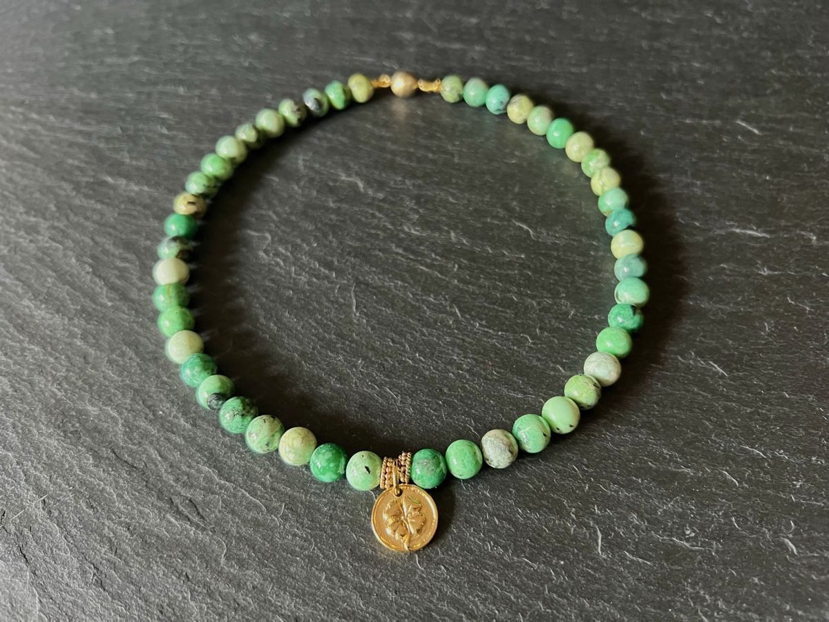Catenine: Variscite Lucky Charm Necklace - Gold Plated Silver – Nuovo e nell'imballaggio originale da Rüschlikon venduto da ThereseJewelryDesign 2