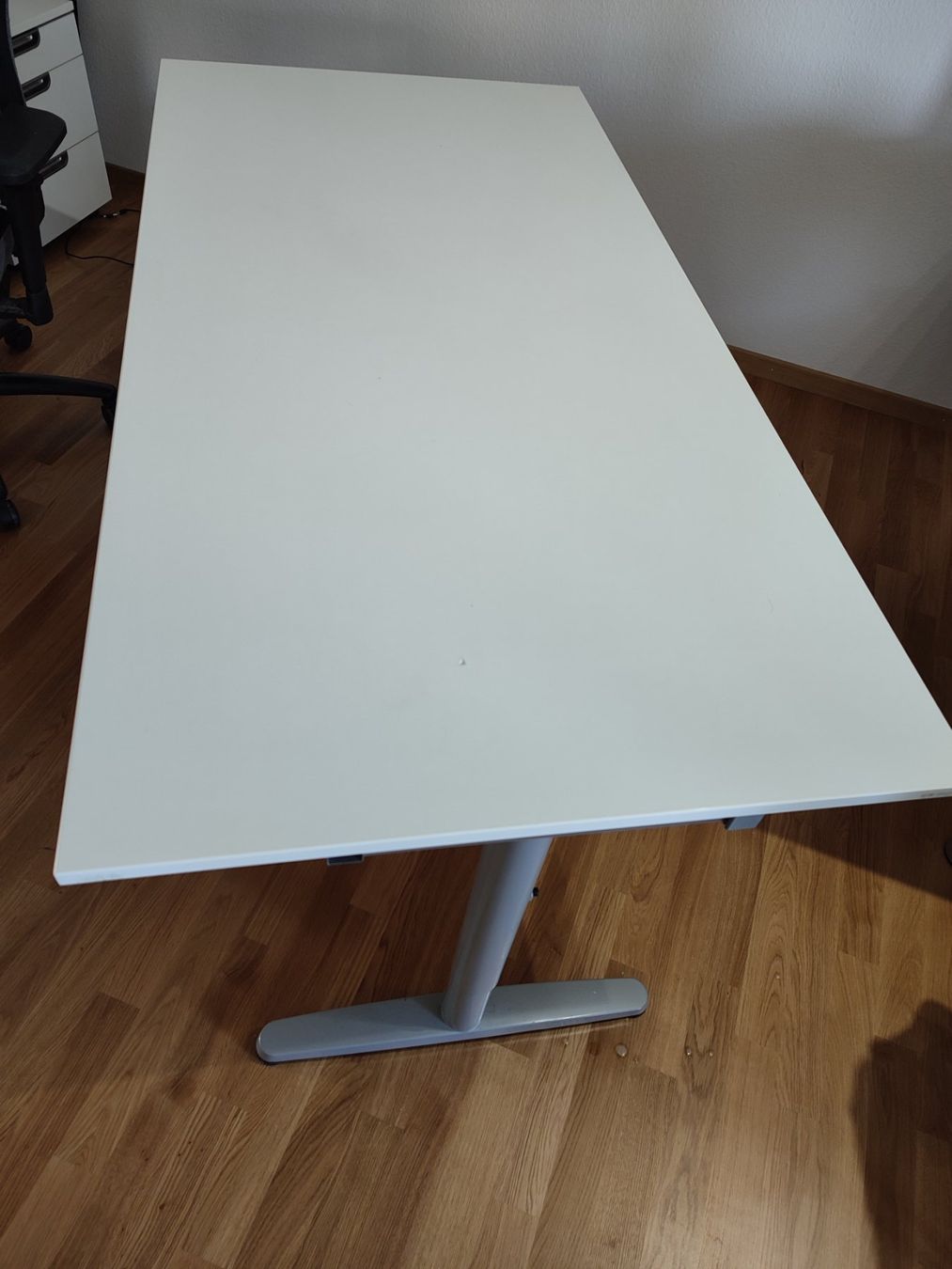 Ikea Schreibtische: Schreibtisch von Ikea – Gebraucht aus Zürich von  3