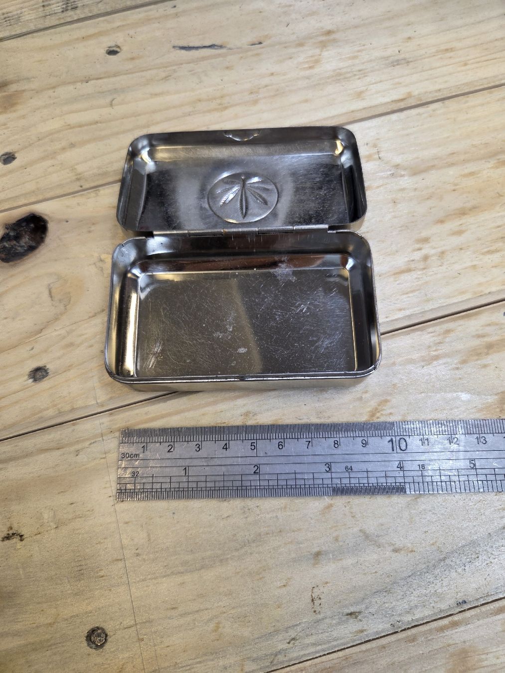 Dosen: Metallbox Hanf Cannabis Blechdose Hanfblatt Dose  – Gebraucht aus Zug von olx_5shp 3
