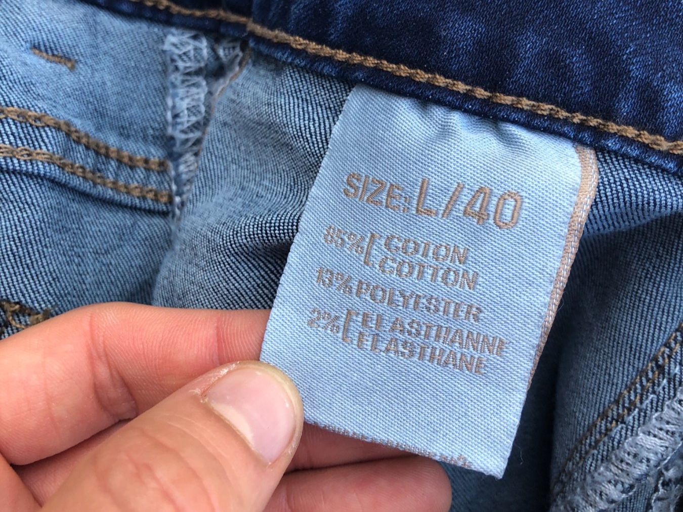 Jeans: Jeans mit Perlenrand & Taschen – Usato da Wädenswil venduto da Pixie_ 2