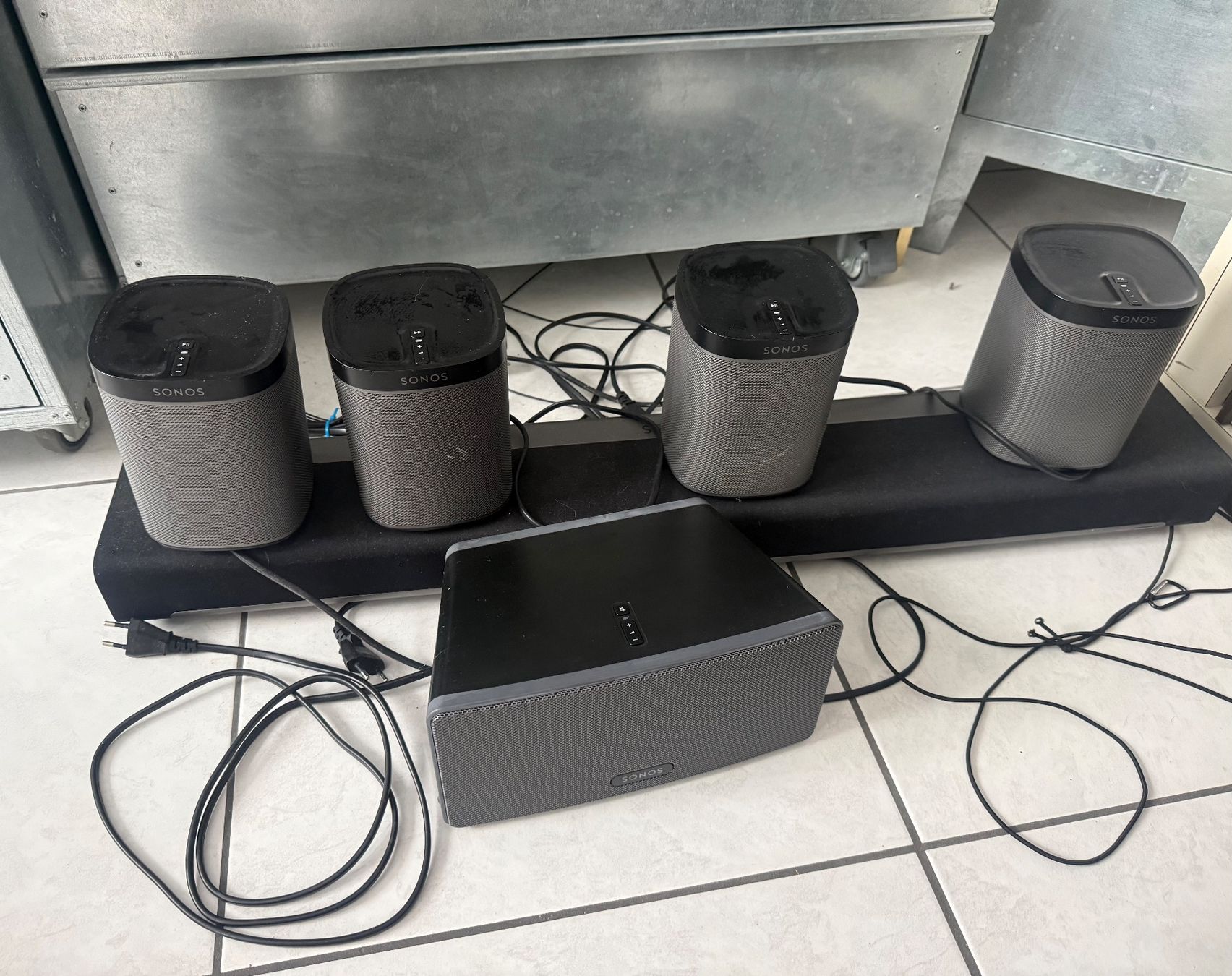 Sonos Haut-parleurs: Komplettes Sonos System – D'occasion à Stansstad par idnuw