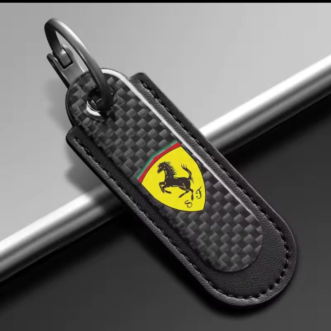 Ferrari Schlüsselanhänger & - bänder: Ferrari Schlüsselanhänger Carbon – Neu und originalverpackt aus Escholzmatt von Lagano