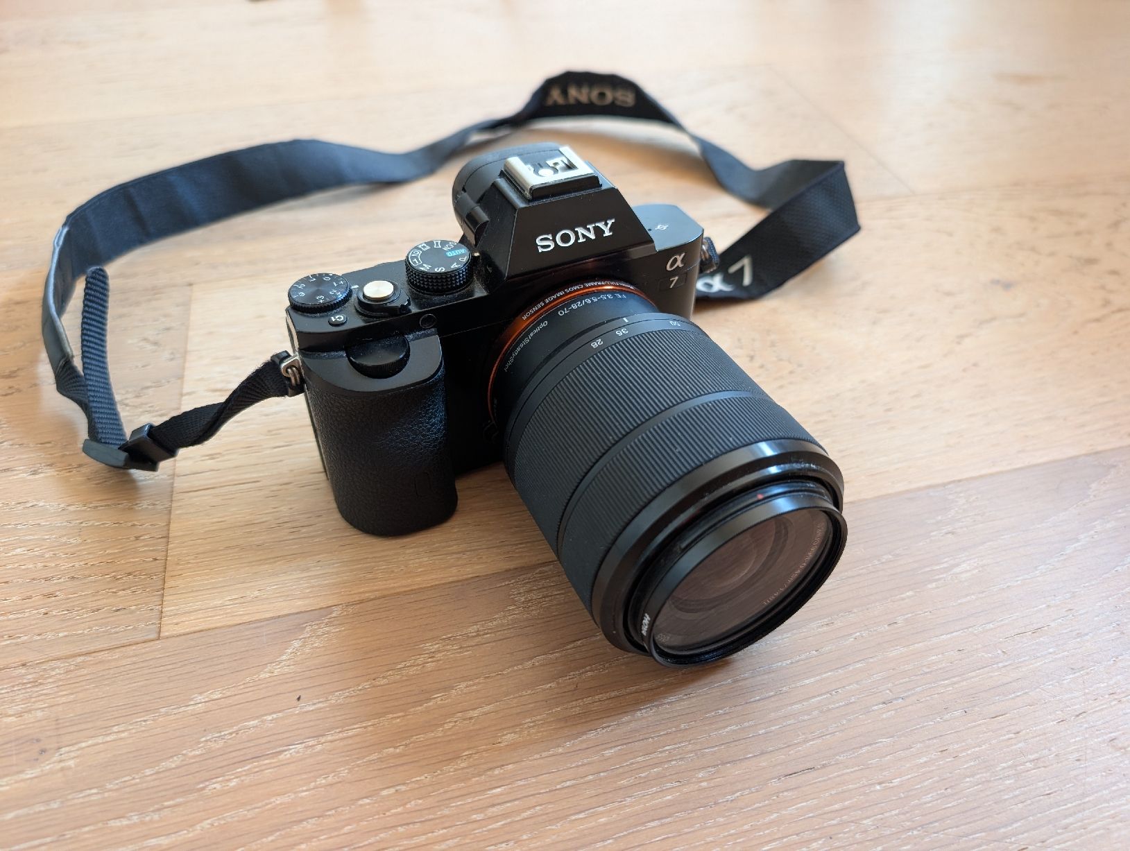 Sony Kamera: Sony Alpha A7 plein format + 28-70 OSS – Gebraucht aus St-Barthélemy VD von juj_9lk7 1