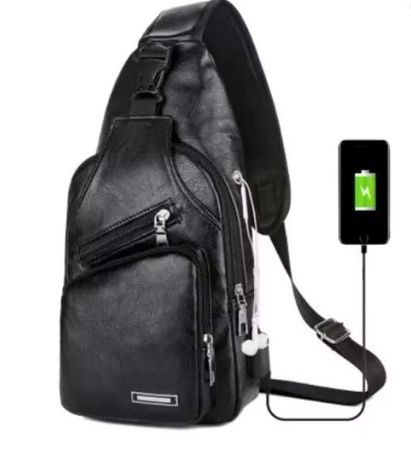 kleiner Schwarzer Rucksack Kunstleder