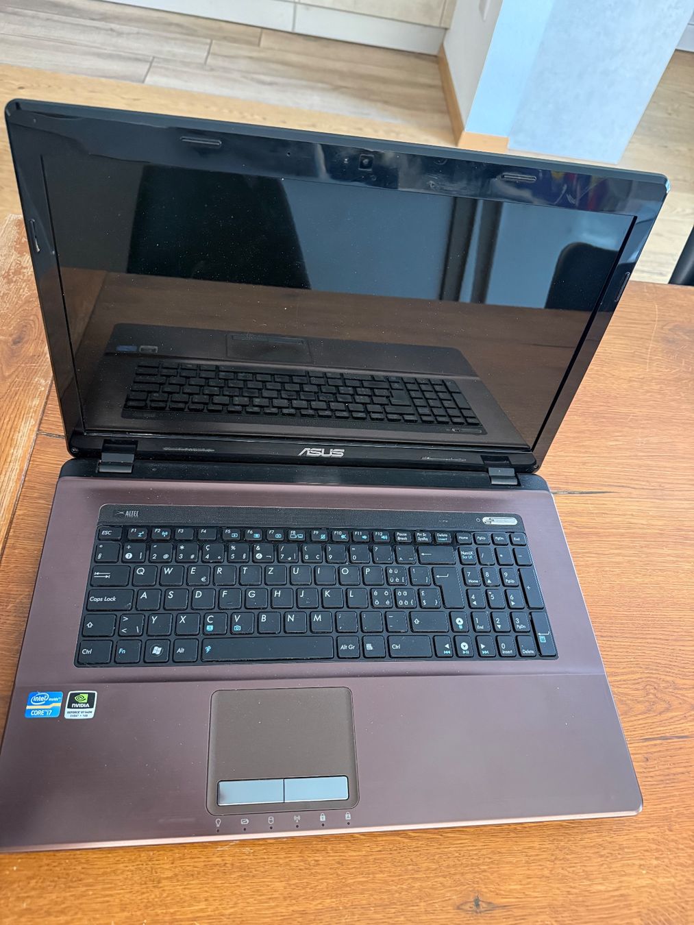 Asus Notebooks: ASUS I7 K73SV – Defekt aus Riddes von panchaud-e