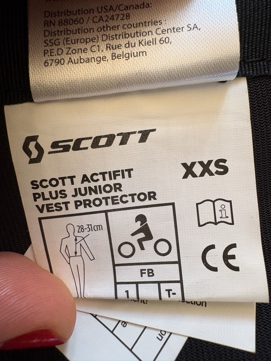 Protezioni & Imbottiture: Scott Rückenprotektor Actifit Plus Junior Grösse XXS – Nuovo (secondo la descrizione) da Schwerzenbach venduto da vonblume2 5