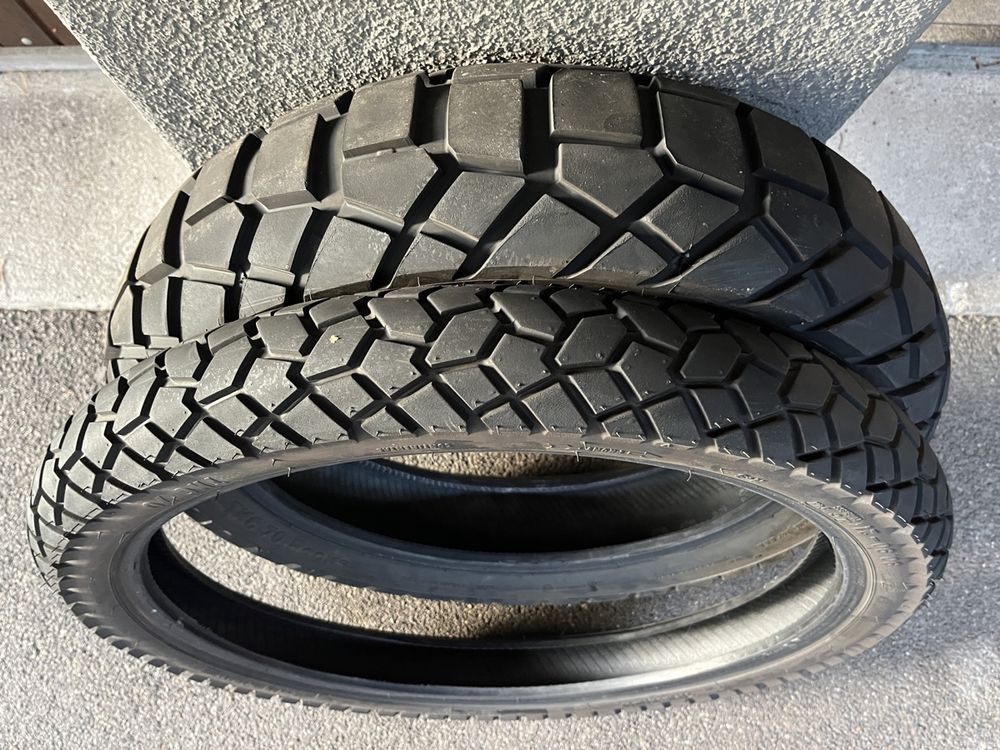 YUMEIGE Motorradreifen 90/70-12 2 Stück - Tubeless 4P.R. 250 KPA - Max. 128kg Belastung