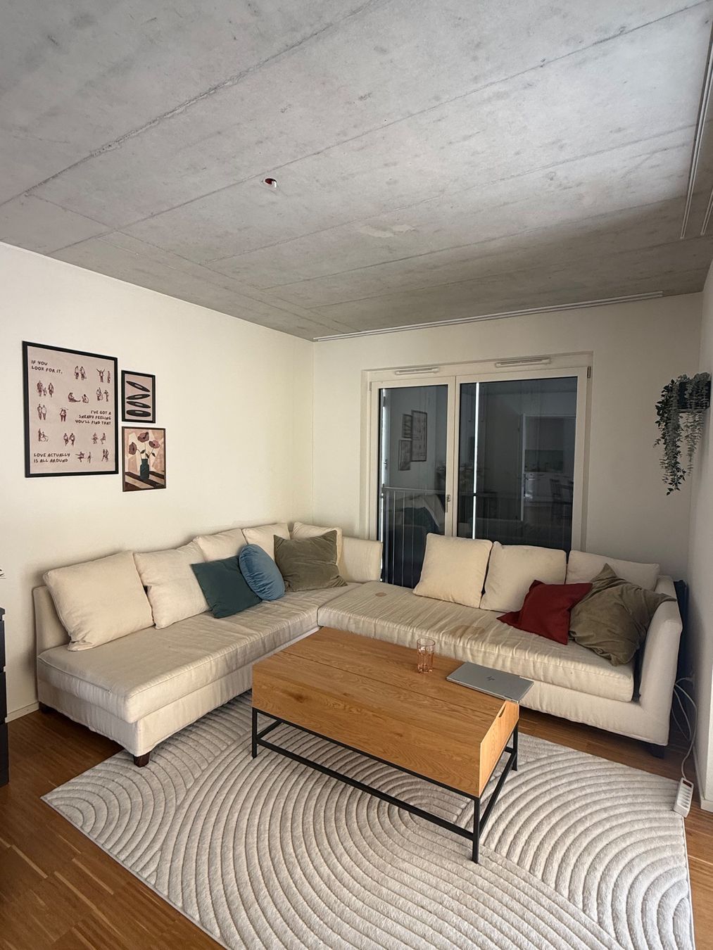 Sofas: Sofa zu verschenken – Gebraucht aus Bülach von lyn_2rf6