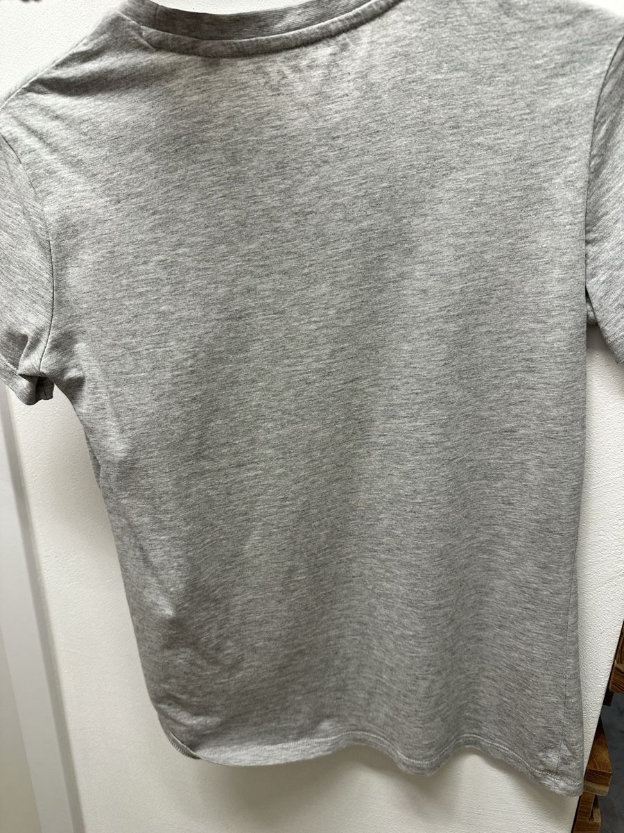 Guess T-shirt: Guess Damen T-Shirt  Gr:M – Usato da Sevelen venduto da Stopglobal. 3