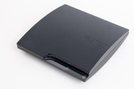 PS3 + 1 Gamepad + Fernbedienung, in gutem Zustand