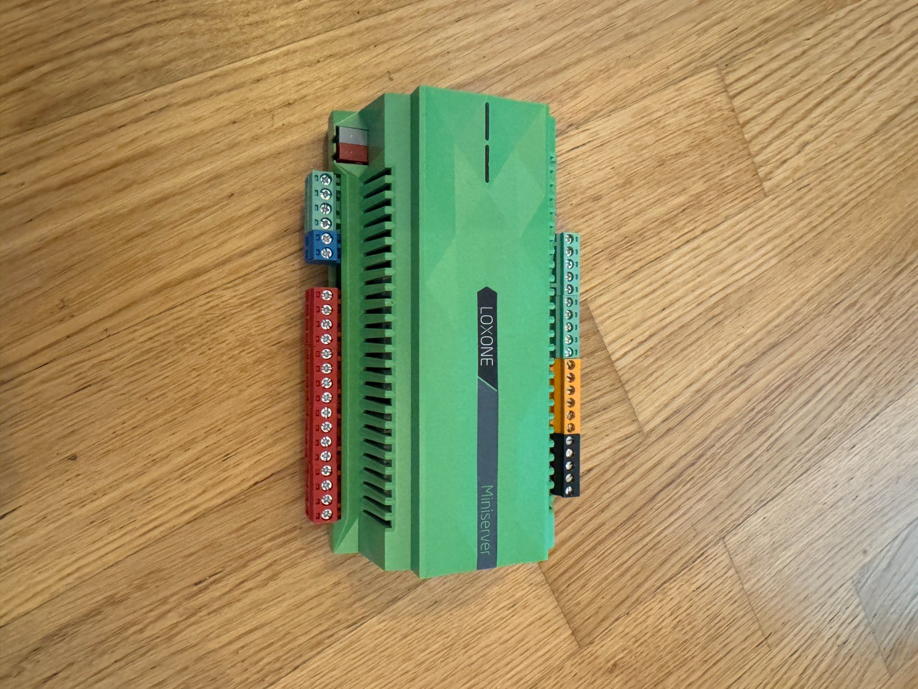 Loxone Server: Loxone Miniserver Gen. 1 – Usato da Oberglatt ZH venduto da Jones98